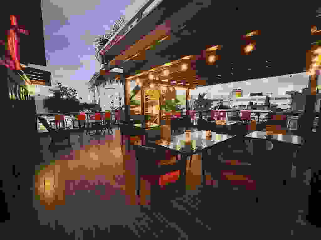 LAKASA Roof Restaurant & Bar Rooftop