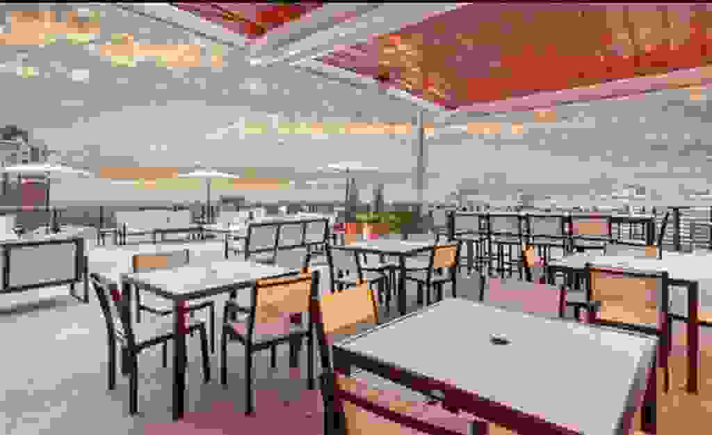 Hemingway's Cuba Rooftop Restaurant & Bar Rooftop