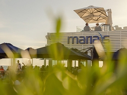 Maria's Restaurant & Beach Logo
